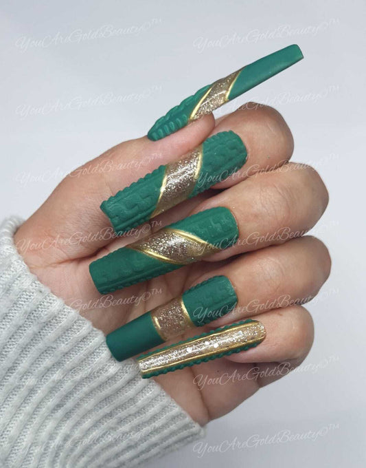 Green Sweater nails design Gold Glitter nails Gold chrome nails vo.tino nails